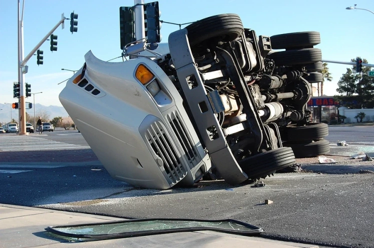 Filing Claims for Truck Tire Blowout Accidents in Mississippi